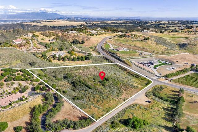 38550 King Court, Murrieta, CA 92562
