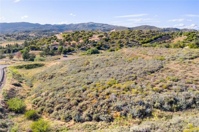 38550 King Court, Murrieta, CA 92562