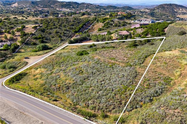 38550 King Court, Murrieta, CA 92562