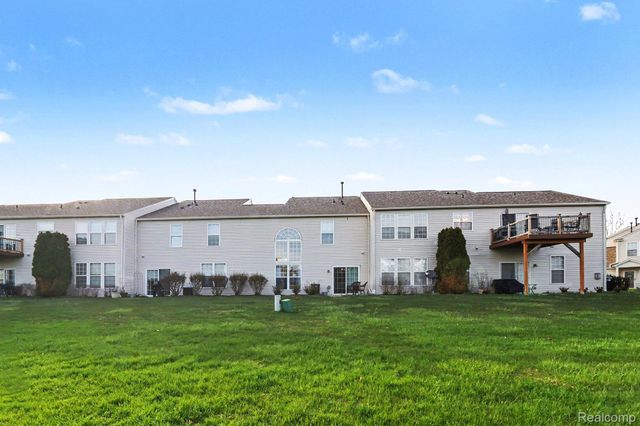 534 Dockside Circle, Holly Township, MI 48442