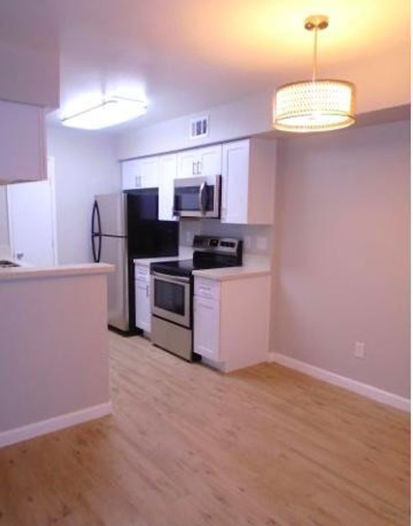 2625 E Indian School Road 131, Phoenix, AZ 85016