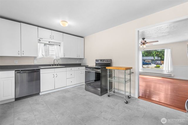 626 SW 142nd Street, Burien, WA 98166