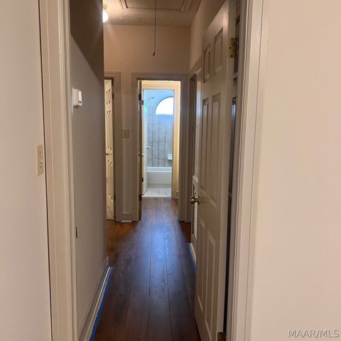 8706 Twelve Oaks Lane, Montgomery, AL 36116