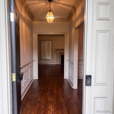 8706 Twelve Oaks Lane, Montgomery, AL 36116