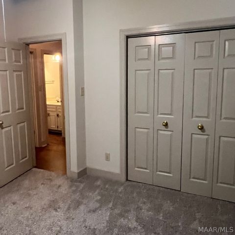 8706 Twelve Oaks Lane, Montgomery, AL 36116