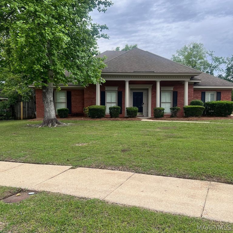 8706 Twelve Oaks Lane, Montgomery, AL 36116