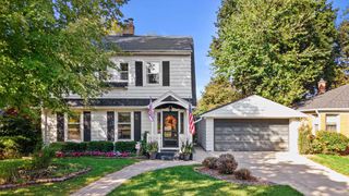 5818 W Valley Forge DRIVE, Milwaukee, WI 53213