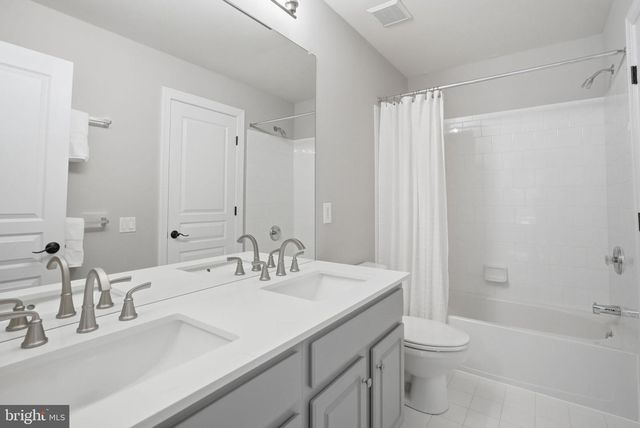 135 MAGNOLIA DR, Phoenixville, PA 19460