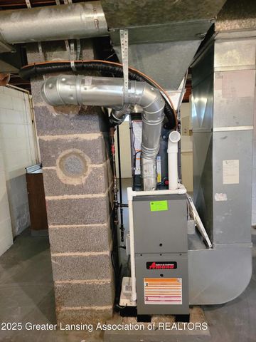 2635 Lasalle Boulevard, Lansing, MI 48912