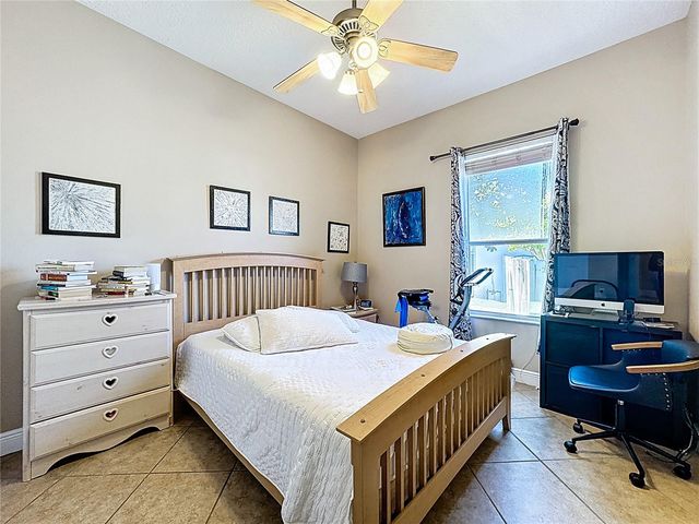 8463 DOVER VIEW LANE, Orlando, FL 32829