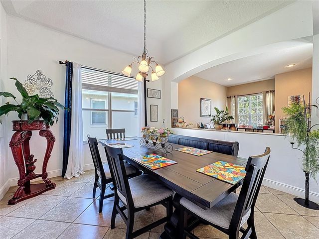 8463 DOVER VIEW LANE, Orlando, FL 32829