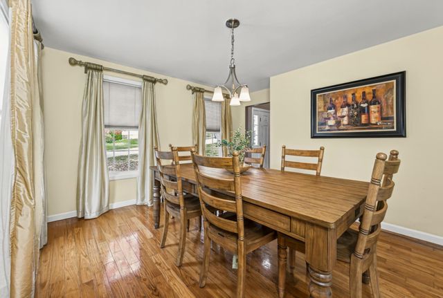 23 Bear Path Lane, Hudson, NH 03051