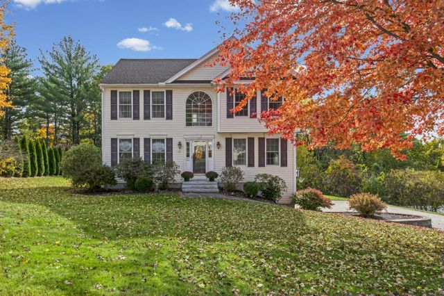 23 Bear Path Lane, Hudson, NH 03051