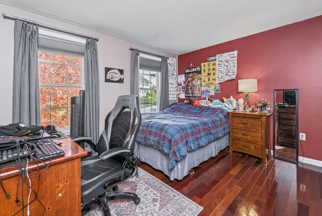 23 Bear Path Lane, Hudson, NH 03051