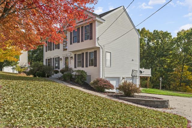 23 Bear Path Lane, Hudson, NH 03051