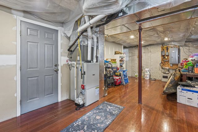 23 Bear Path Lane, Hudson, NH 03051