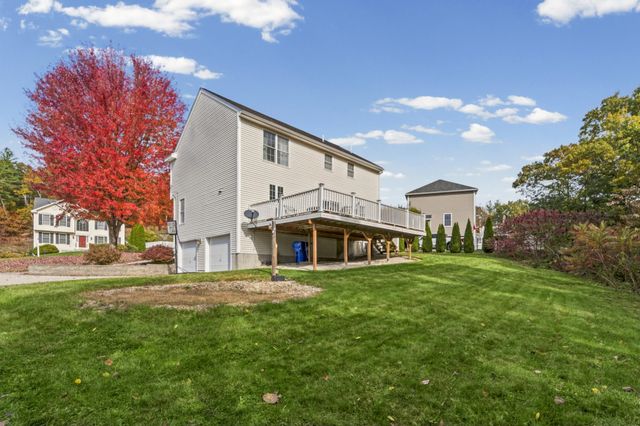 23 Bear Path Lane, Hudson, NH 03051
