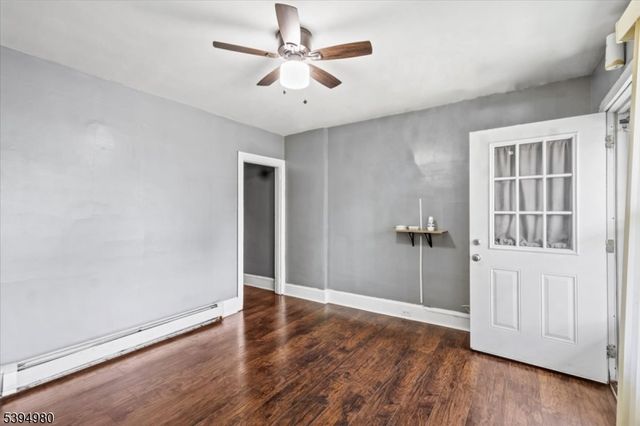 636 Elizabeth St, Beverly City, NJ 08010