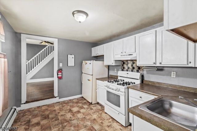 636 Elizabeth St, Beverly City, NJ 08010