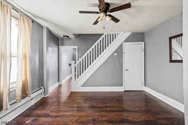 636 Elizabeth St, Beverly City, NJ 08010