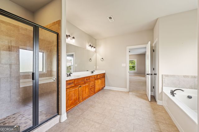 31 Palomino Court, Newnan, GA 30265