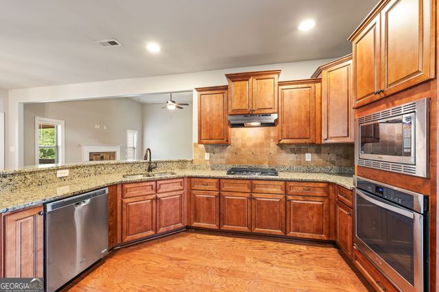 31 Palomino Court, Newnan, GA 30265