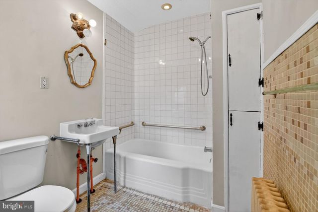 4918 40TH PL, Hyattsville, MD 20781