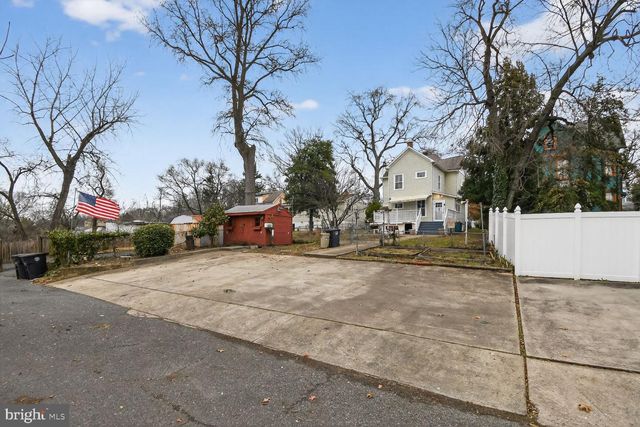 4918 40TH PL, Hyattsville, MD 20781