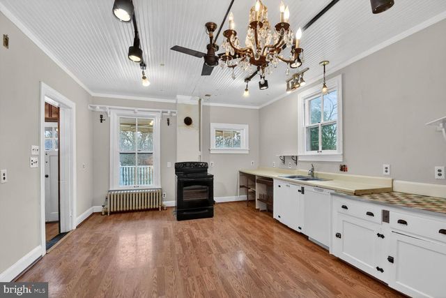 4918 40TH PL, Hyattsville, MD 20781