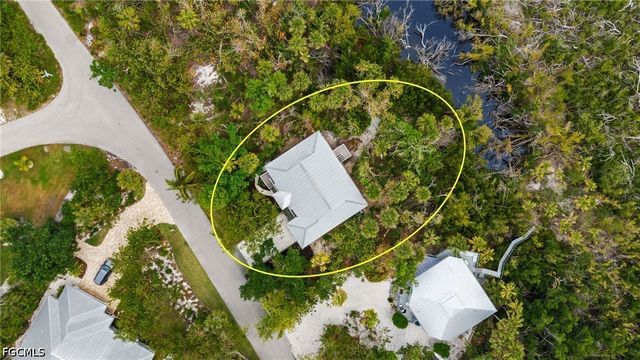 1986 Wild Lime DR, Sanibel, FL 33957