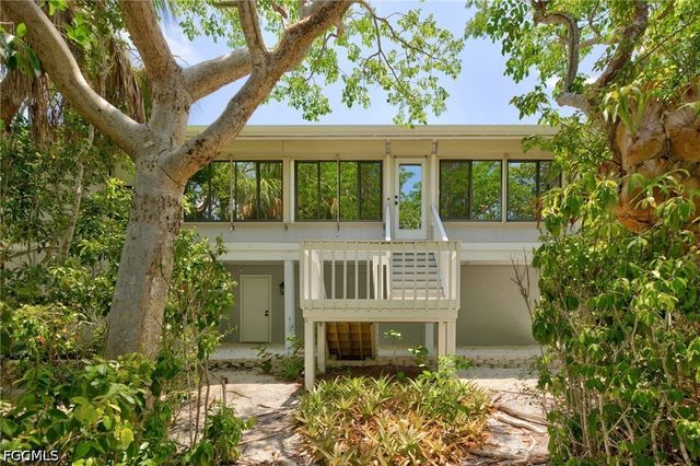 1986 Wild Lime DR, Sanibel, FL 33957