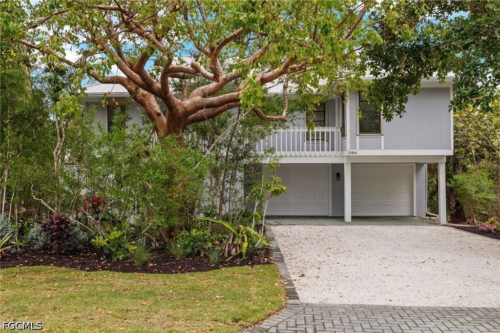 1986 Wild Lime DR, Sanibel, FL 33957