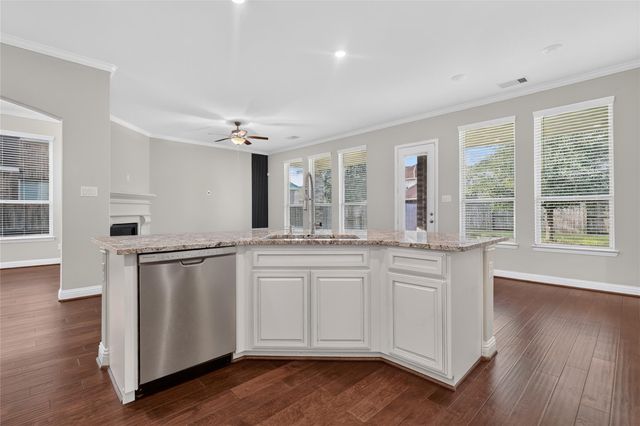 3626 Pasteur Lane, Iowa Colony, TX 77583