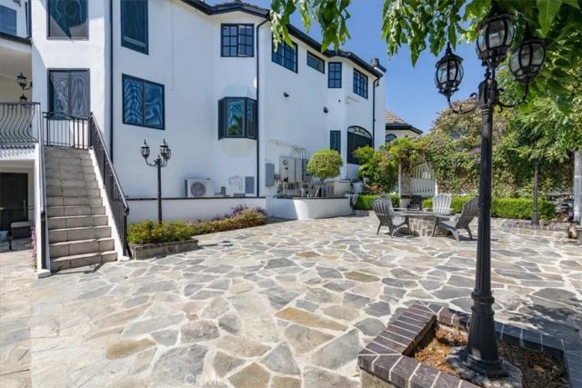 195 Flowerfield Lane, La Habra Heights, CA 90631