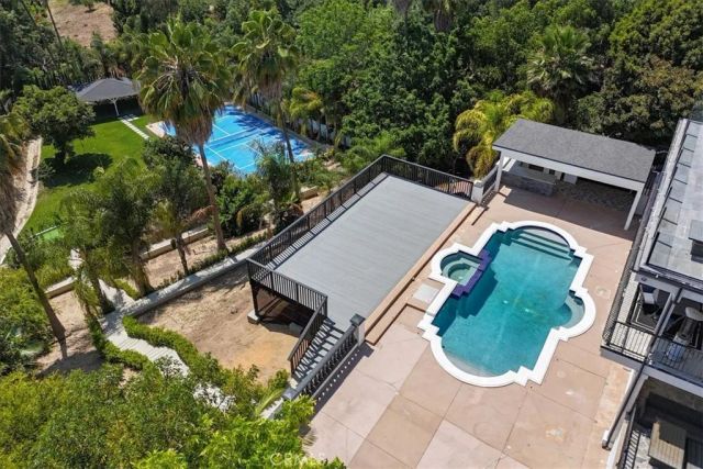 195 Flowerfield Lane, La Habra Heights, CA 90631