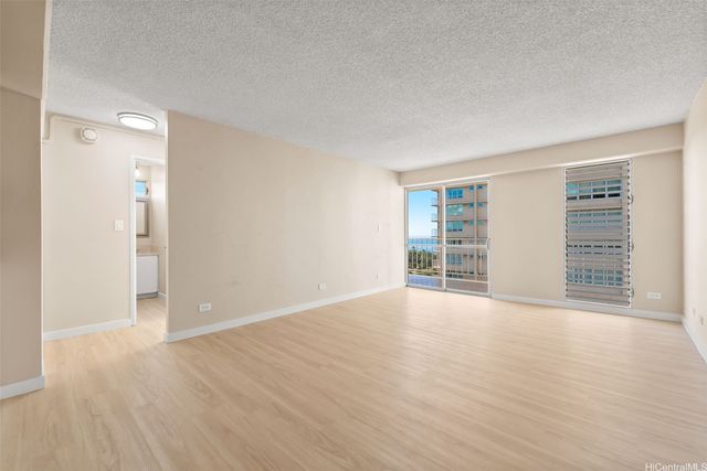 2575 Kuhio Avenue 1603, Honolulu, HI 96815