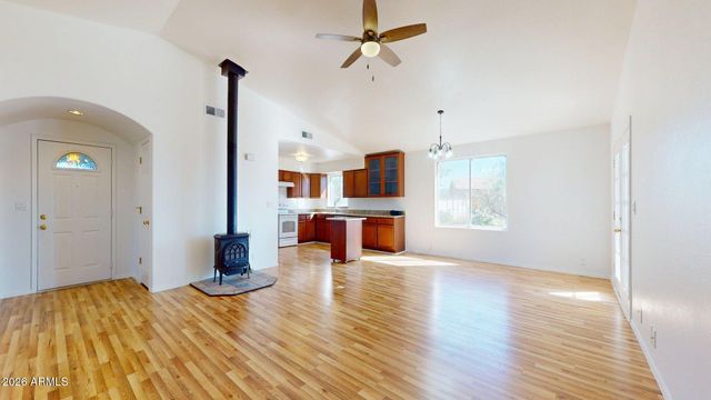 1529 E Cloud Road, Phoenix, AZ 85086