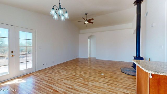 1529 E Cloud Road, Phoenix, AZ 85086