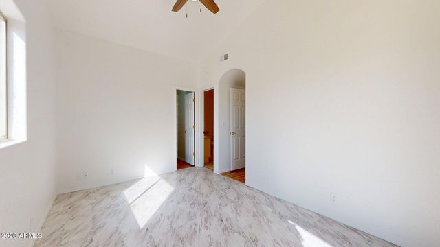 1529 E Cloud Road, Phoenix, AZ 85086