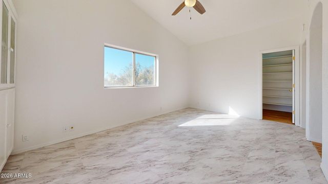 1529 E Cloud Road, Phoenix, AZ 85086