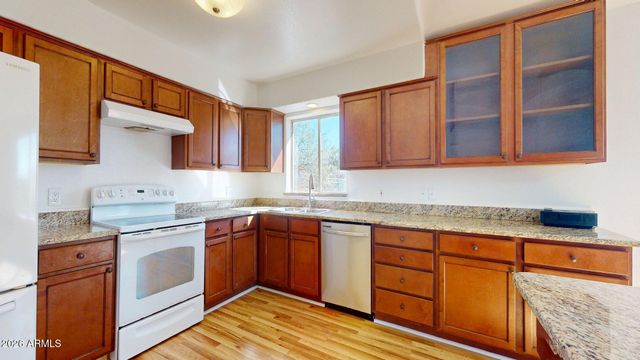 1529 E Cloud Road, Phoenix, AZ 85086