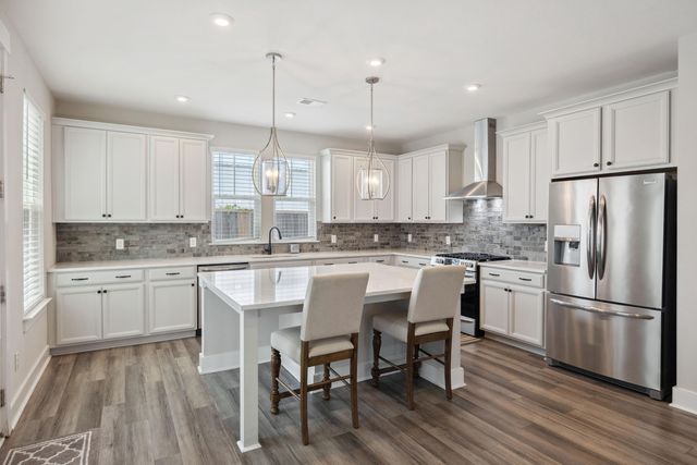 1671 Indy Drive, North Charleston, SC 29405