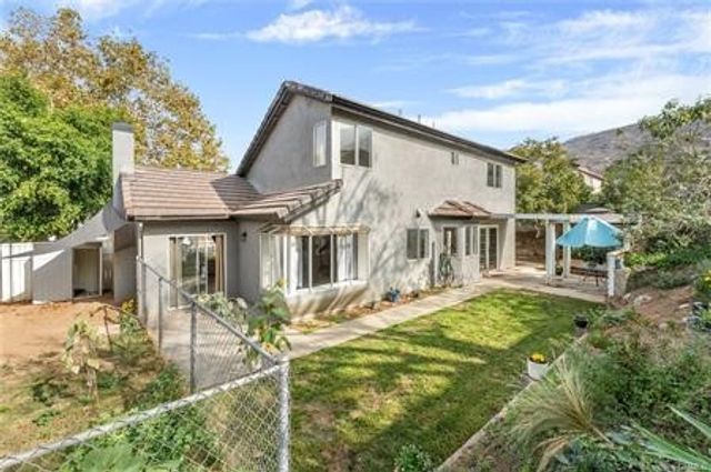22933 De Berry Street, Grand Terrace, CA 92313