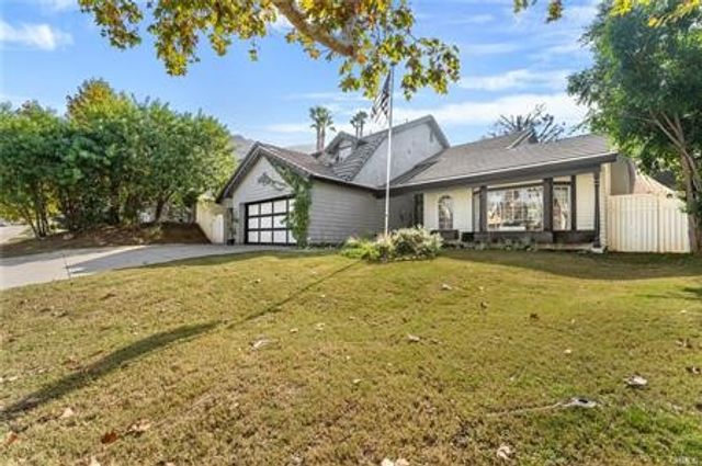 22933 De Berry Street, Grand Terrace, CA 92313