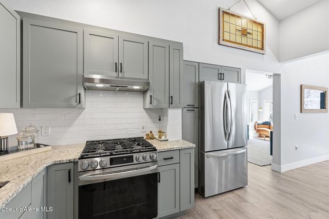 632 Main St, Wardner, ID 83837