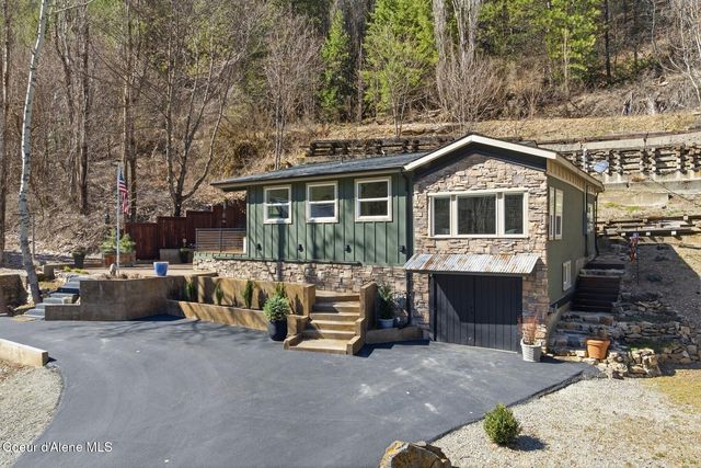 632 Main St, Wardner, ID 83837