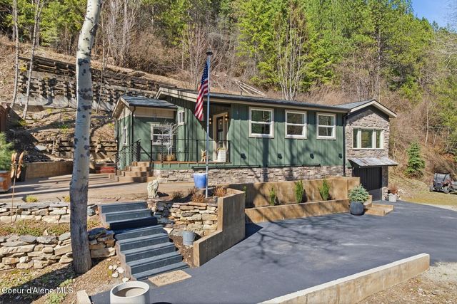 632 Main St, Wardner, ID 83837