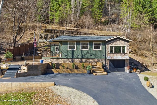 632 Main St, Wardner, ID 83837