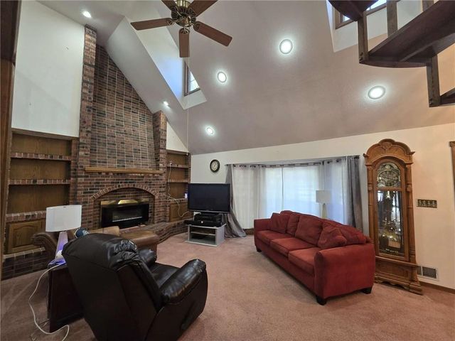 145 Lynn Lea Lane, Clinton, MO 65355