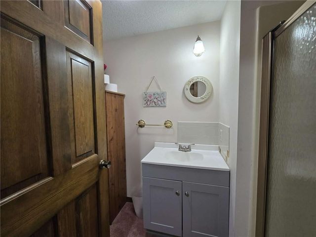 145 Lynn Lea Lane, Clinton, MO 65355